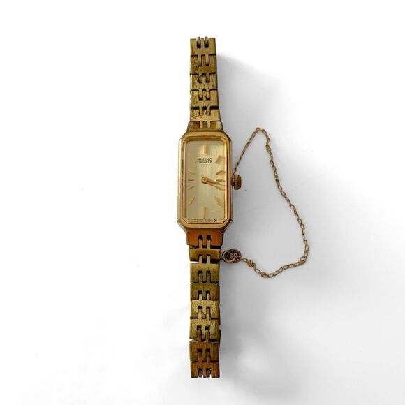 Vintage Seiko Dainty Gold Watch - Picture 1 of 8